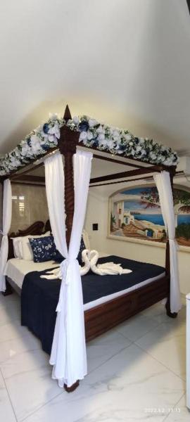 Ahuzat Shaul Seaside Honeymoon Suite